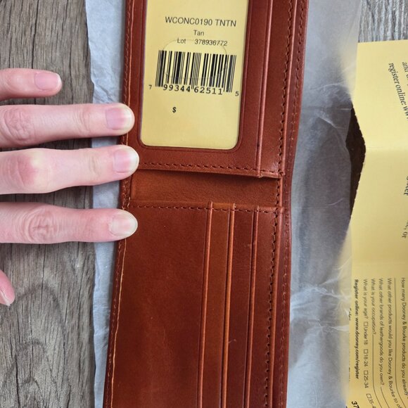 NWT authentic Dooney and Bourke 2 fold wallet - Picture 2 of 7